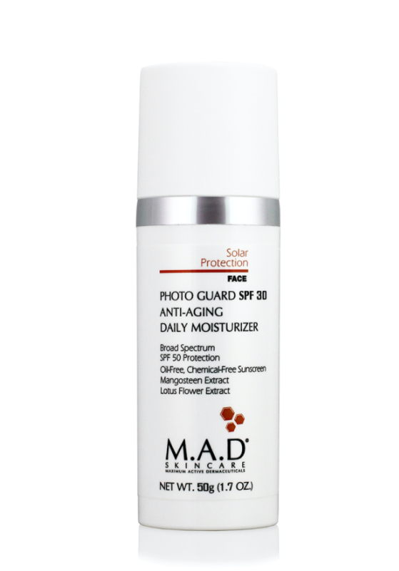 Омолаживающий и увлажняющий крем-защита под макияж с защитой SPF 30 Photo Guard SPF 30 Anti Aging Daily Moisturizer M.A.D SKINCARE