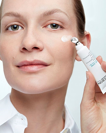 Ericson Laboratoire представляет EYE ZONE MULTI CARE 360° - новую линию для ухода за кожей периорбитальной зоны Ericsson Laboratoire представляет EYE ZONE MULTI CARE 360°, новую линию по уходу за кожей периорбитальной зоны