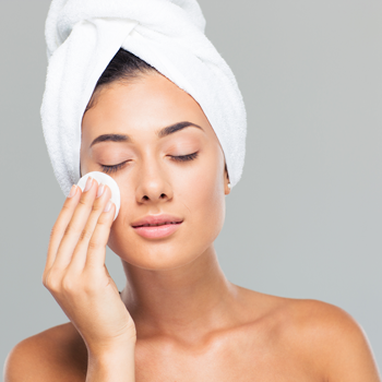 Новый взгляд на выбор очищающих средств. Советы косметологов Новый взгляд на выбор очищающего средства. Совет от парикмахера