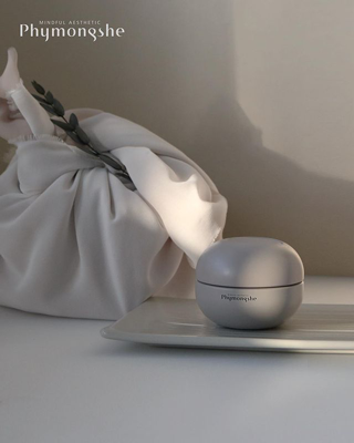 Рекомендуем проверенные омолаживающие средства профессиональной марки. Попробуйте и убедитесь сами в их высочайшей эффективности Мы рекомендуем антивозрастную продукцию проверенных профессиональных брендов. Попробуйте и убедитесь сами, насколько это эффективно