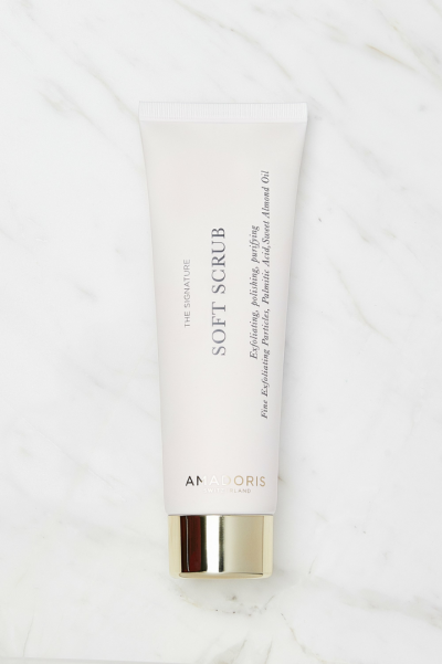 Авторский мягкий скраб-маска The Signature Soft Scrub AMADORIS