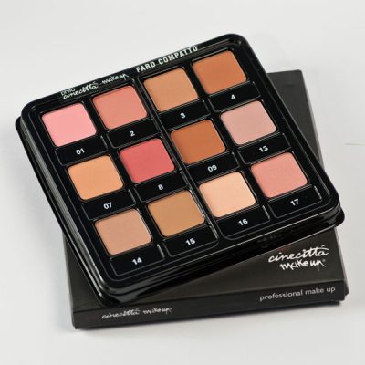 Палитра 12 румян Palette 12 blusher CINECITTA